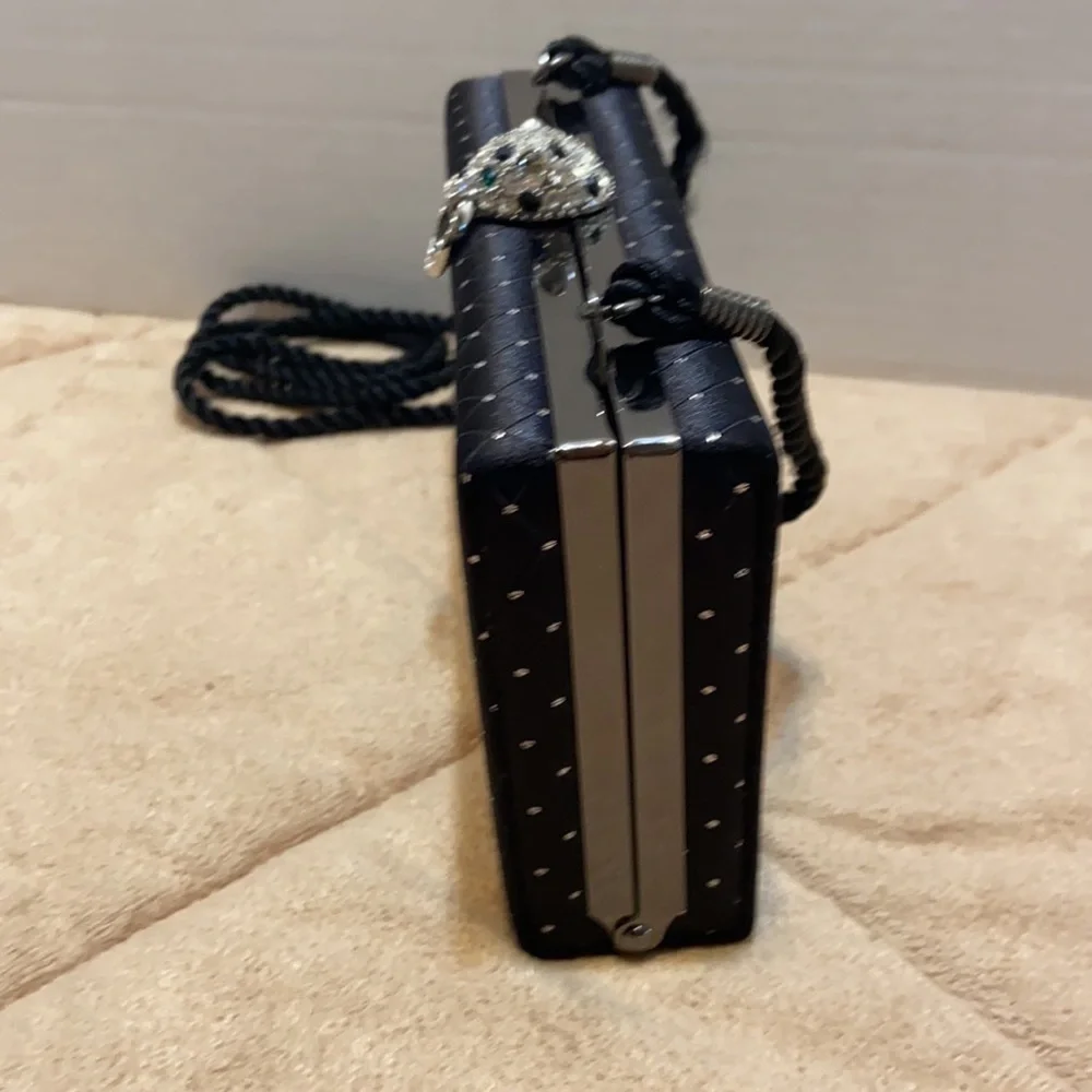 Kenneth Jay Lane ladies satin leopard kiss clutch purse